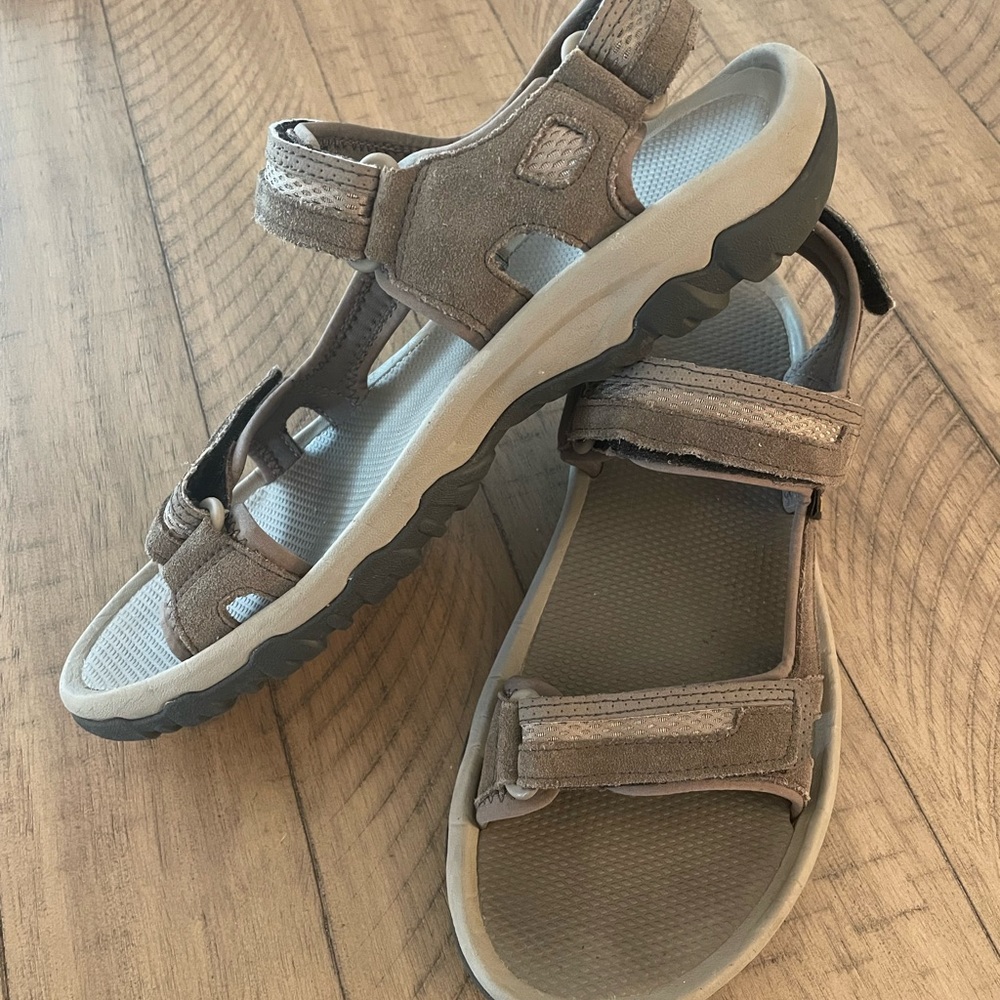 Mens 11 Tan Brown Teva Hudson Outdoor Hiking River Open Toe Sandal
